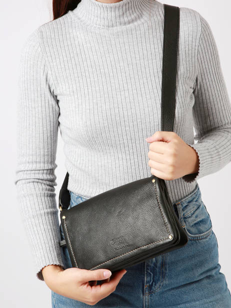 Cross Body Tas Boston Leder Basilic pepper Zwart boston BBOS02 ander zicht 1