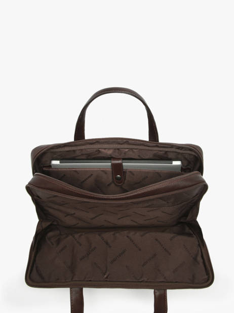 Documententas Arthur & aston Bruin leon 2 ander zicht 3